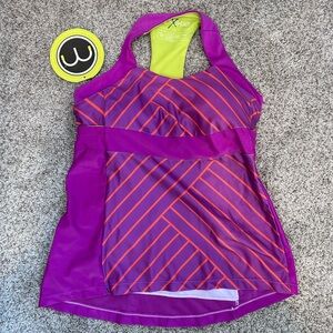 NWT Moxie Cycling Tank Top with built in padded bra. Pockets. Violet/coral. Med
